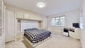 Photo 24- click for photo gallery